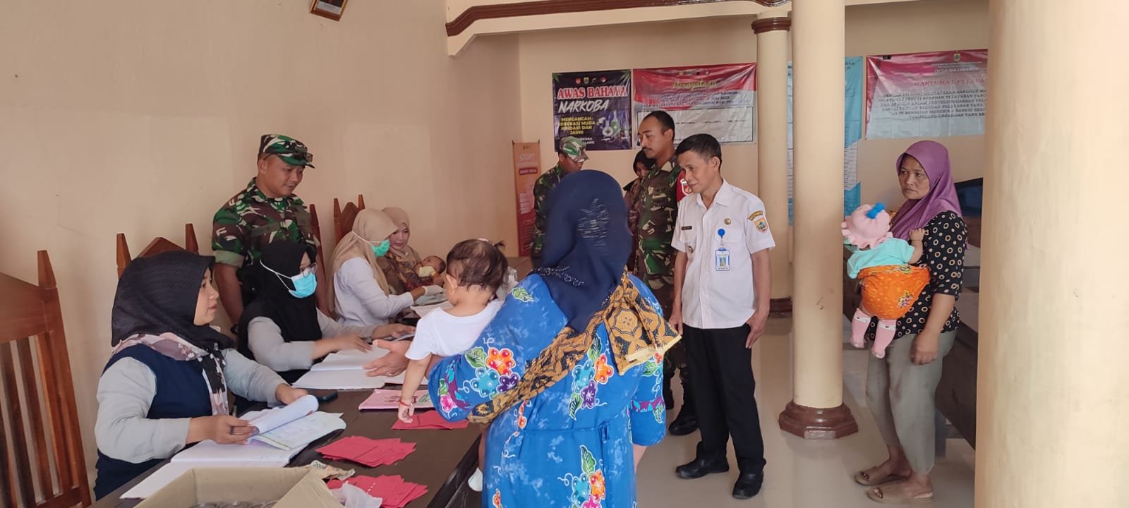 Koramil Watukumpul Dampingi Posyandu Integrasi Layanan Primer di Desa Majakerta