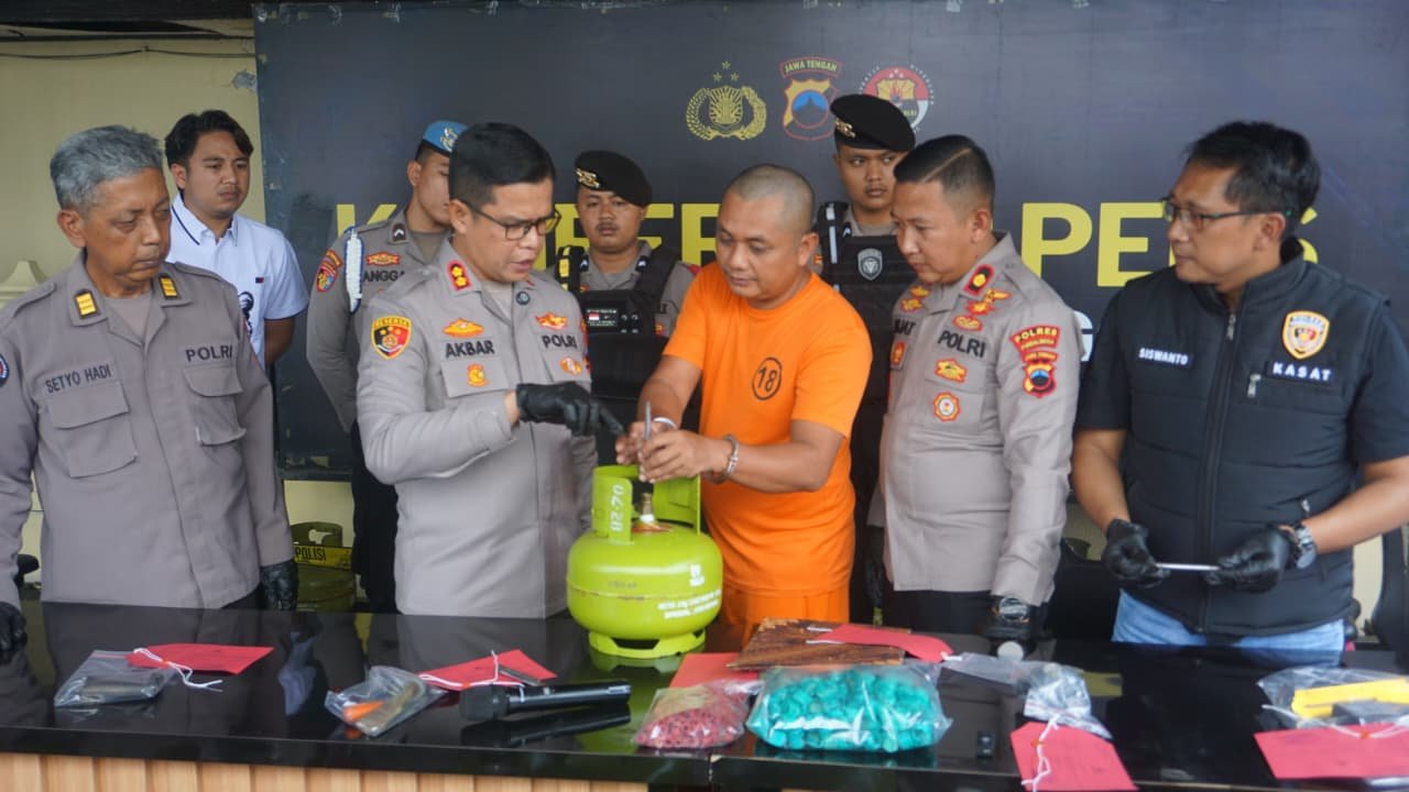 Polres Purbalingga Ringkus Pengoplos Gas LPG Subsidi, Jalankan Aksi Selama Setahun