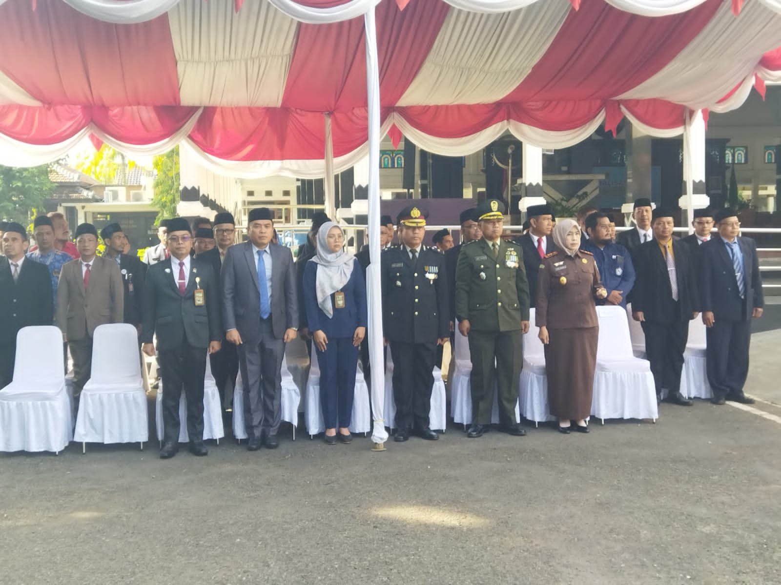 Kasdim Pemalang Hadiri Upacara Peringatan Hari Guru Nasional 2025