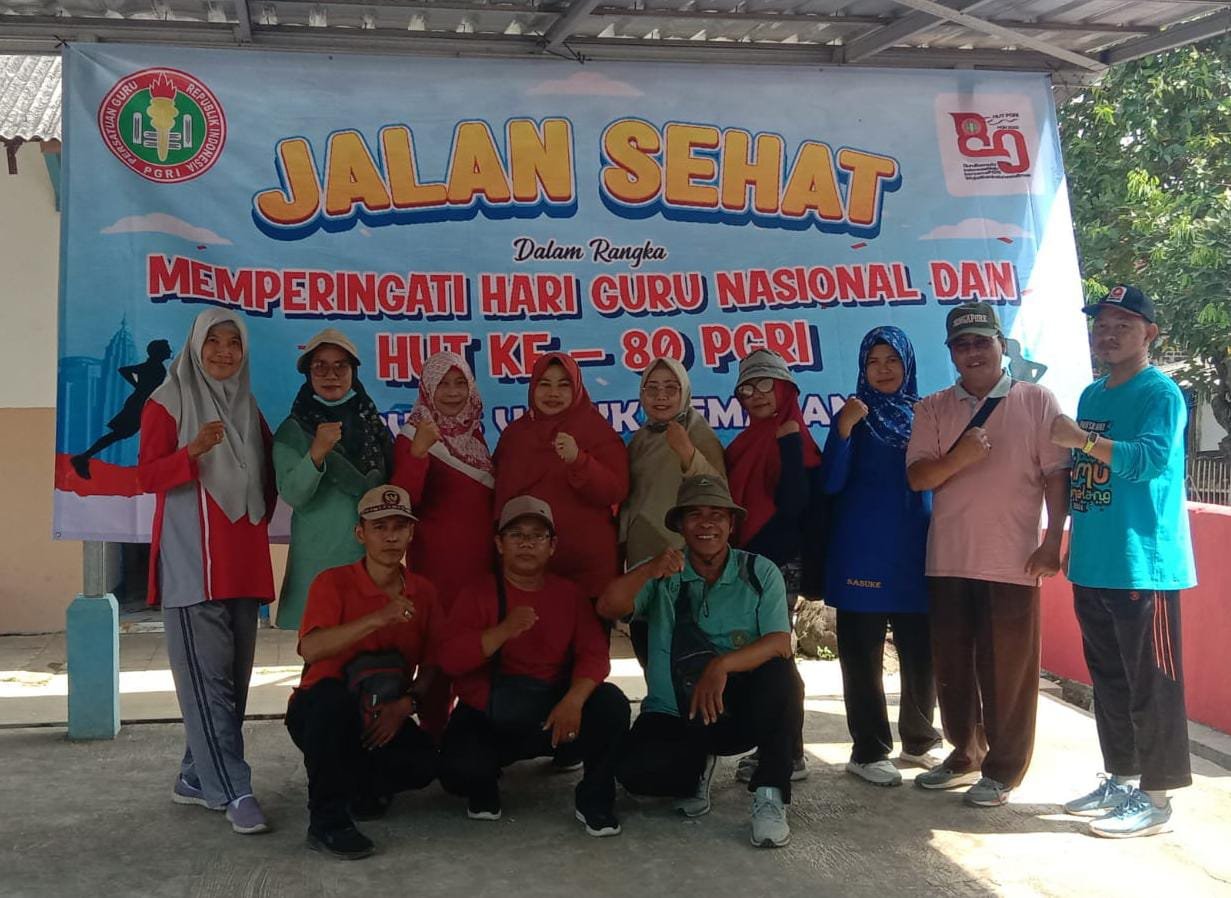 Jalan Sehat Peringati Hari Guru Nasional dan HUT Ke 80 Tahun PGRI