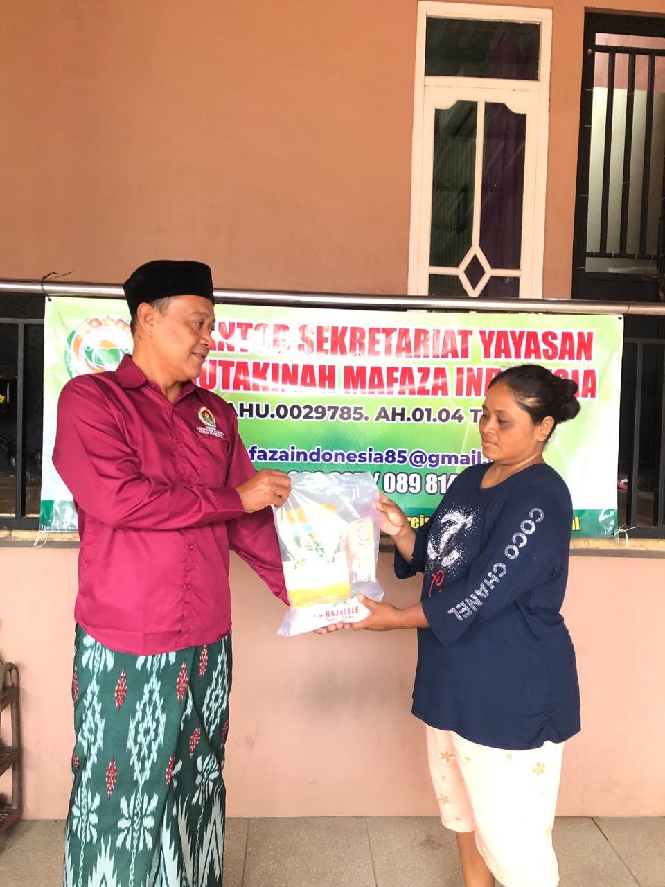Yayasan Mutakinah Mafaza Indonesia Salurkan Santunan Lewat Program Jumat Berkah di Kendal