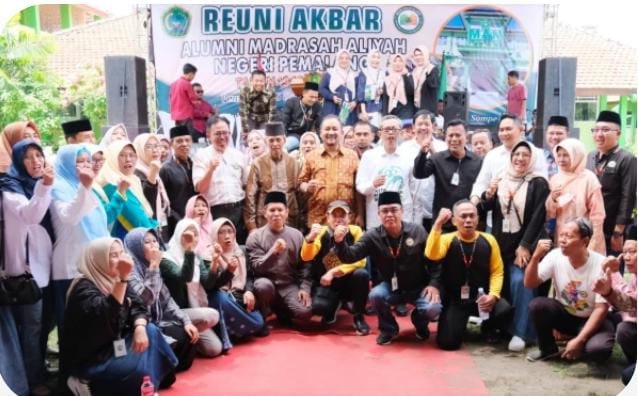 Anom Widiyantoro Bupati Pemalang Berpesan dan Mengajak Agar Pada Era Sekarang Semua Siswa MAN Pemalang Aktif Berorganisasi