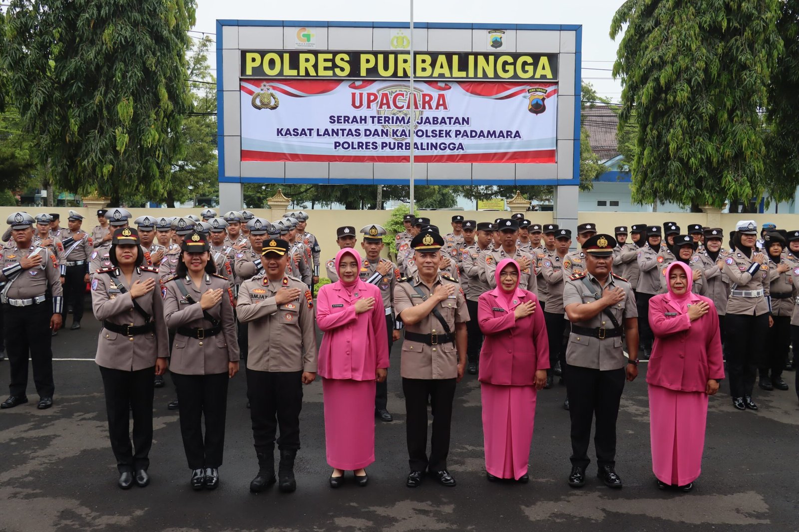 Polres Purbalingga Gelar Sertijab Kasatlantas dan Kapolsek Padamara