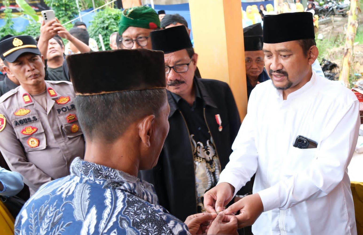 Pemerintah Kabupaten Pemalang Bersama Basnaz Berikan Santunan Rumah Layak Kepada Warga Kelurahan Pelutan