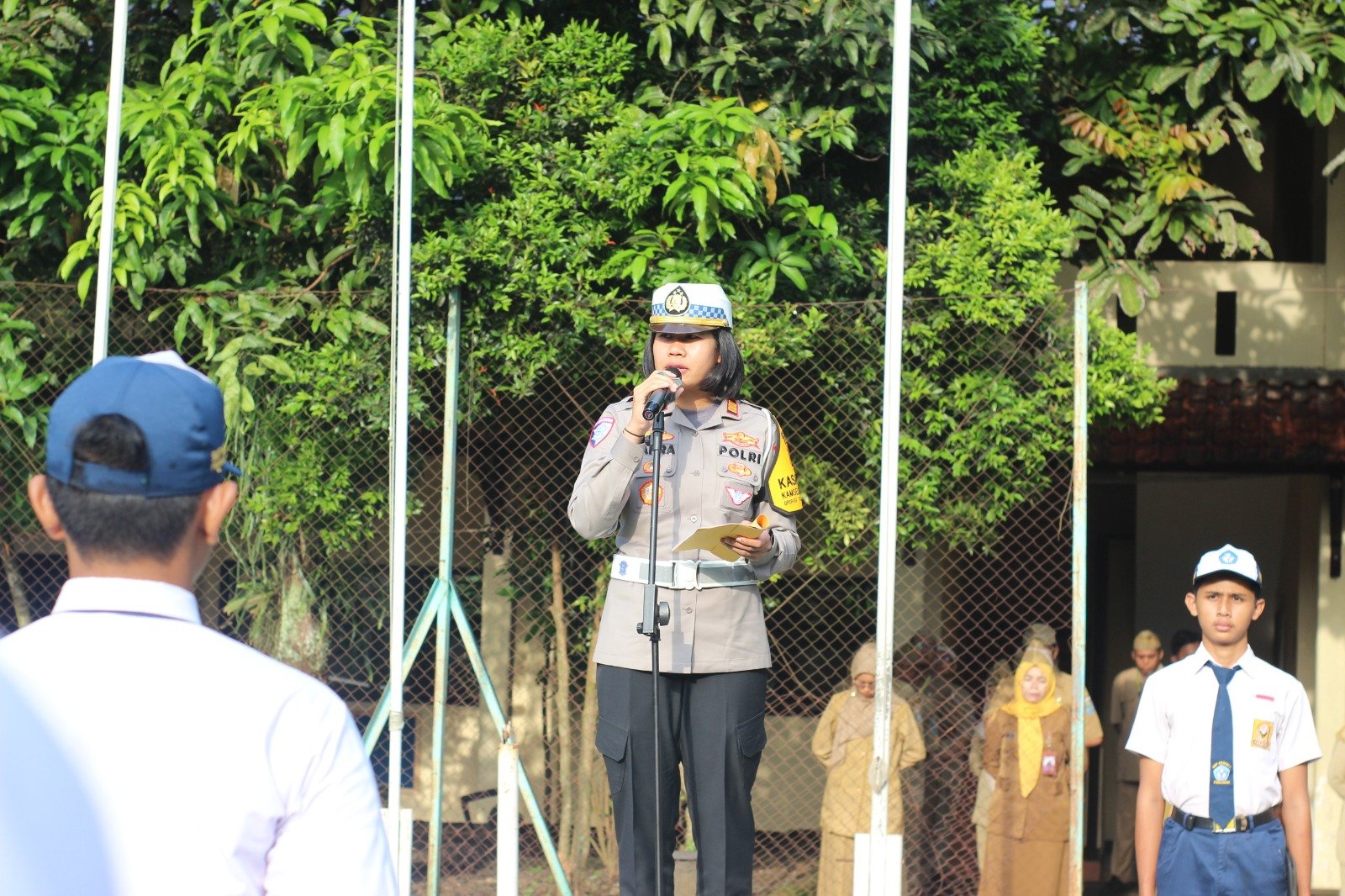 Kasat Lantas Polres Purbalingga Jadi Irup di SMPN 1, Ingatkan Pentingnya Helm