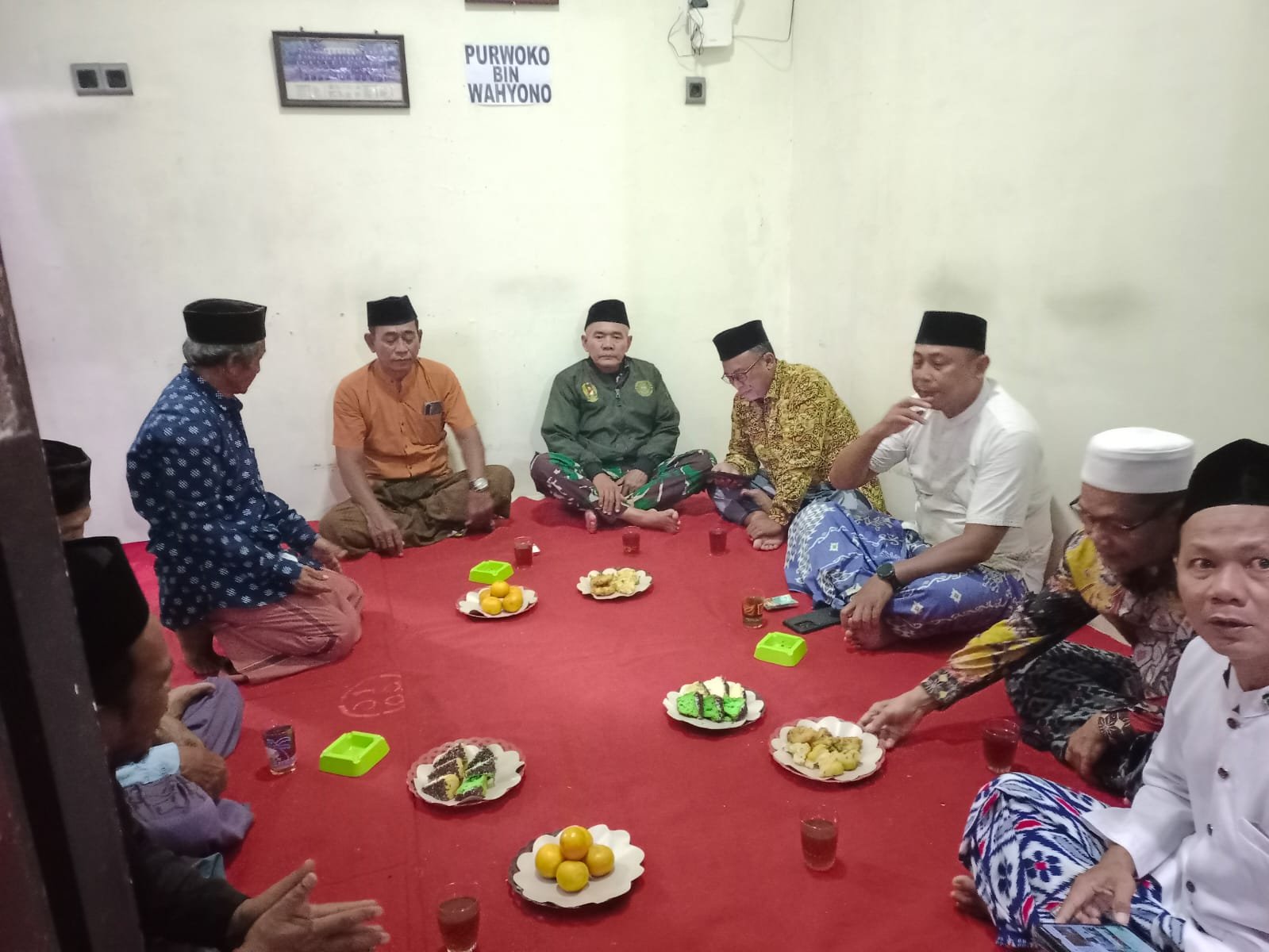 Acara Tahlilan Hari Ke-4 Almarhum Peltu Purwoko Forkopimcam Comal Hadir