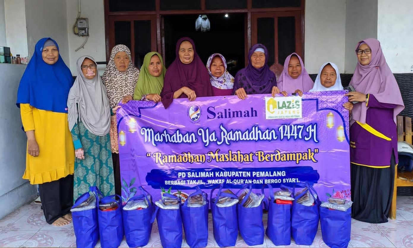 PD Salimah Kabupaten Pemalang Adakan Acara Bagi – Bagi Takjil Wakaf Al Qur an dan Bergo Syari di Bulan Ramadan 1447 H