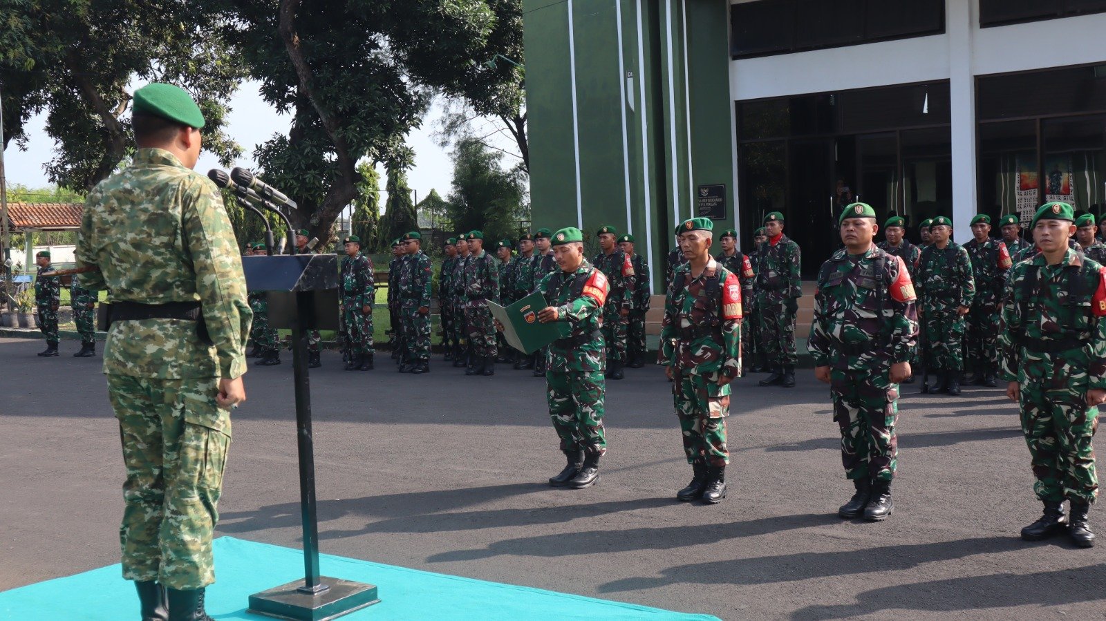 Letkol.Inf.Muhammad Arif Komandan Kodim 0711/ Pemalang Bacakan Amanat Pangdam IV Diponegoro