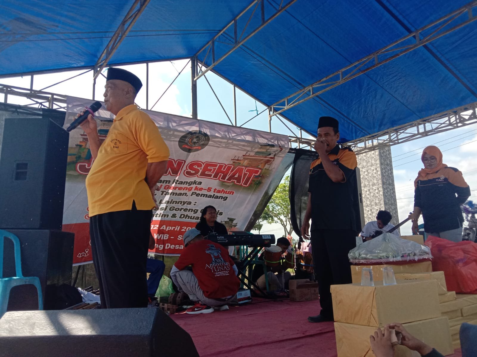 Jalan Sehat Meriahkan HUT ke-5 Tugu Nasi Goreng Jrakah, Diwarnai Santunan Anak Yatim