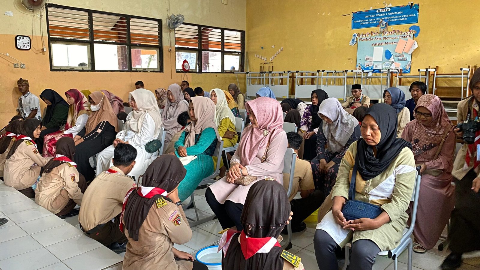 Ditempa Panas dan Hujan, 36 Siswa SMAN 1 Padamara Resmi Jadi Penegak Laksana, Prosesi Bakti Orang Tua Penuh Haru