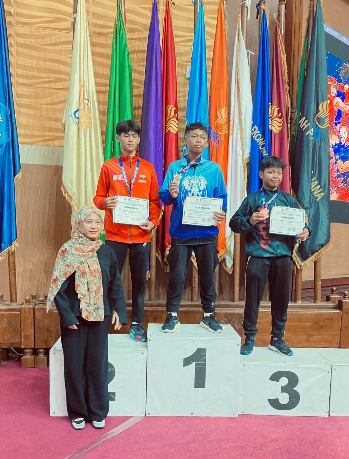 Siswa-Siswi SMPN 02 Petarukan Pemalang Raih Prestasi di Kejurnas Wushu Unnes Semarang