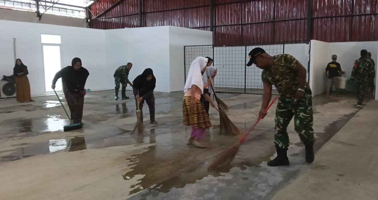 Sinergitas Baik Anggota Kodim 0711/ Pemalang Dengan Warga Dan PKK Laksanakan Kegiatan Karya Bakti