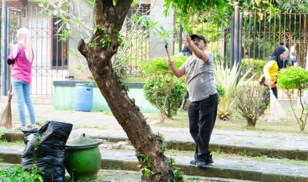 Bupati Pemalang Pimpin Jumat Bersih di Taman Patih Sampun, Ajak Warga Budayakan Hidup Bersih